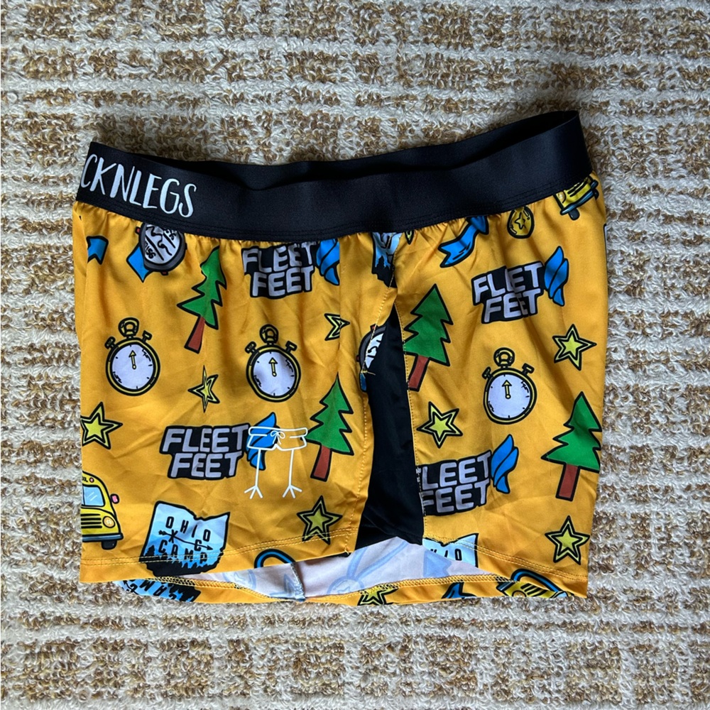 ChickNLegs Men’s 2” Split Running Shorts size medium - Picture 3 of 7